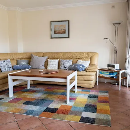 Hochstieg 26, Haushaelfte * 尼布卢姆