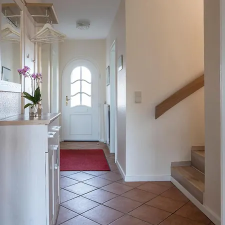 Hochstieg 26, Haushaelfte 尼布卢姆