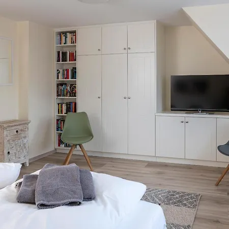 Hochstieg 26, Haushaelfte 度假居 *